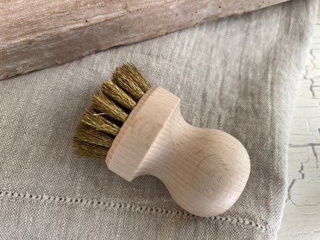 brass bristle dish brush