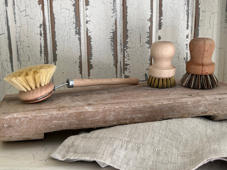 natural bristle wood handle dish brush