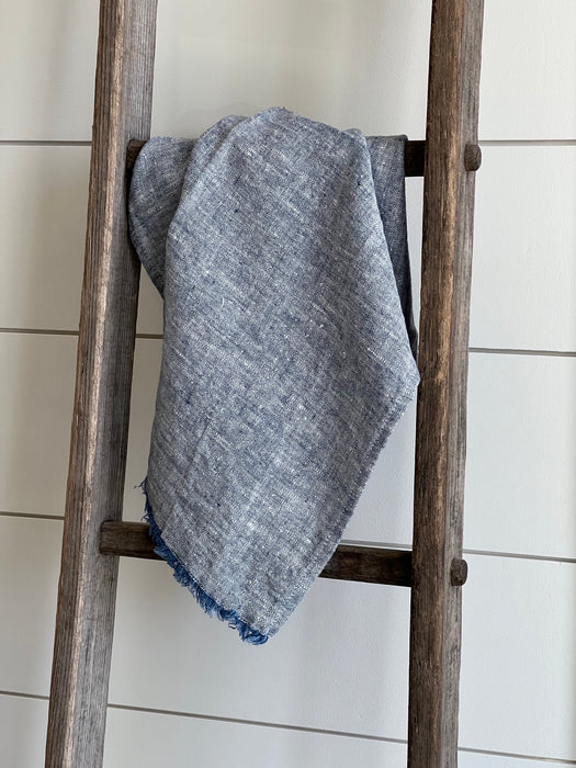 https://www.graygableshome.com/cdn/shop/products/LinenCasa-FrayedEdgeTeaTowel_chambrayblue_525x700.jpg?v=1652556396